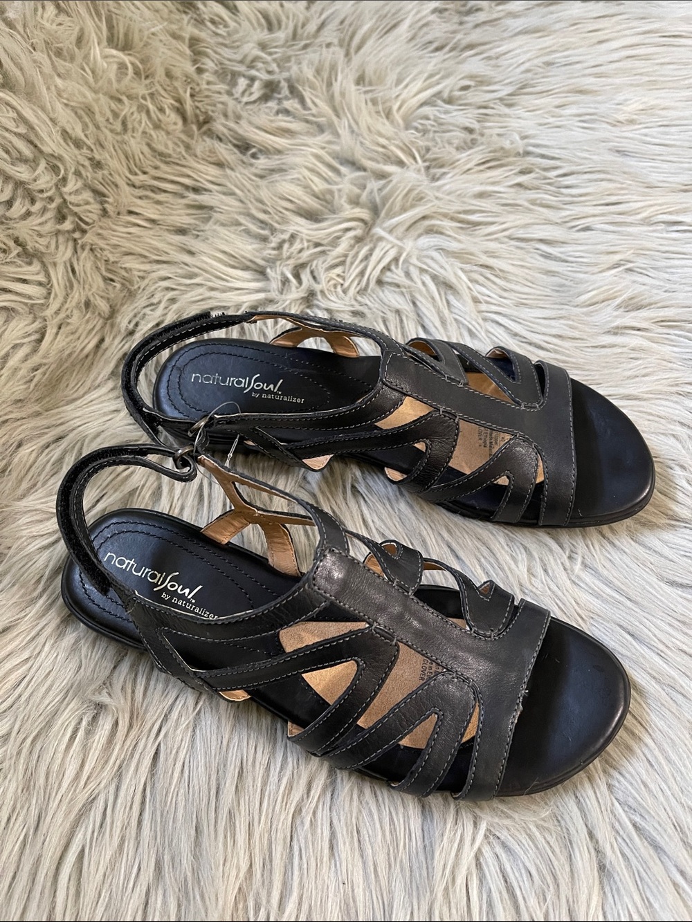 Natural Soul Black Cutout Leather Slingback Sandals